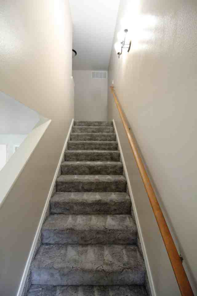 633 W Idaho Ave - Photo 7 of 15