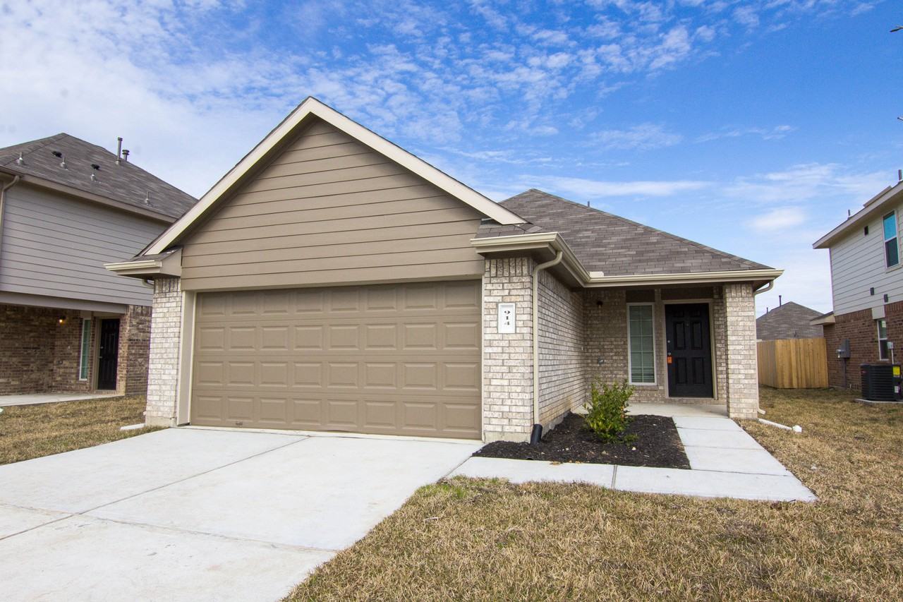 914 Hidden Cove Ct - Photo 2 of 10