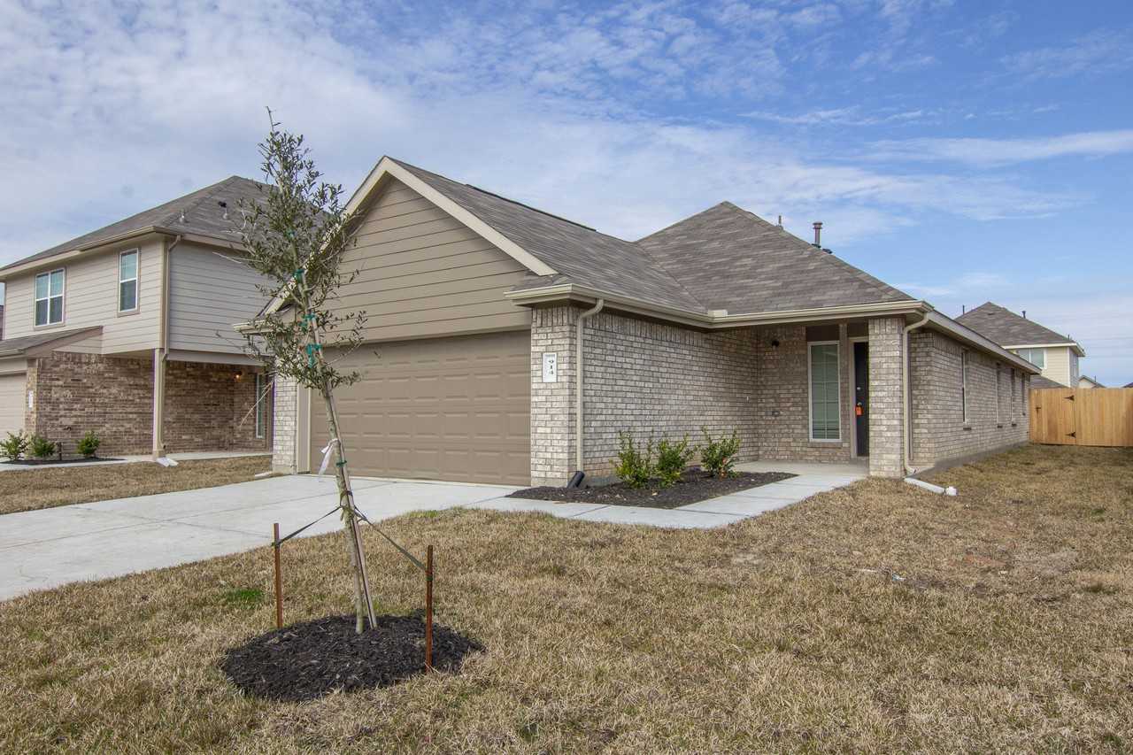 914 Hidden Cove Ct - Photo 3 of 10