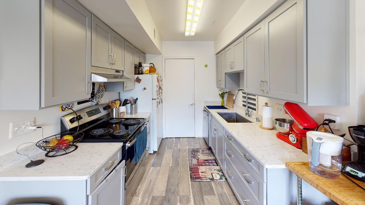 14911 Mckisson Ct #E - Photo 2 of 3