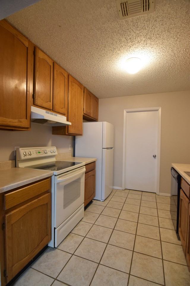 2602 Daniel Boone Trl - Photo 5 of 19