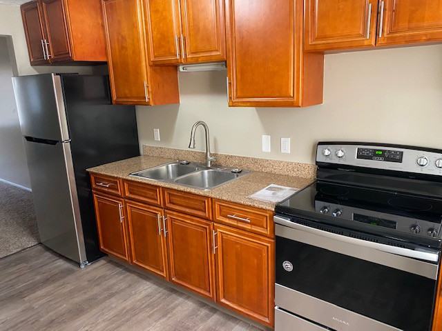 116 Gluck St #116 - Photo 5 of 10