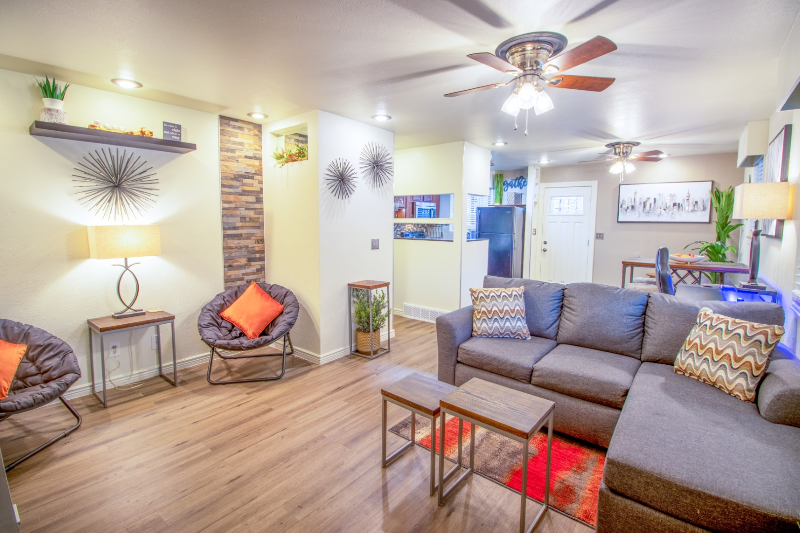 2431 Humboldt Street - Photo 2 of 26