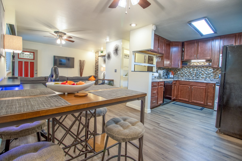 2431 Humboldt Street - Photo 6 of 26