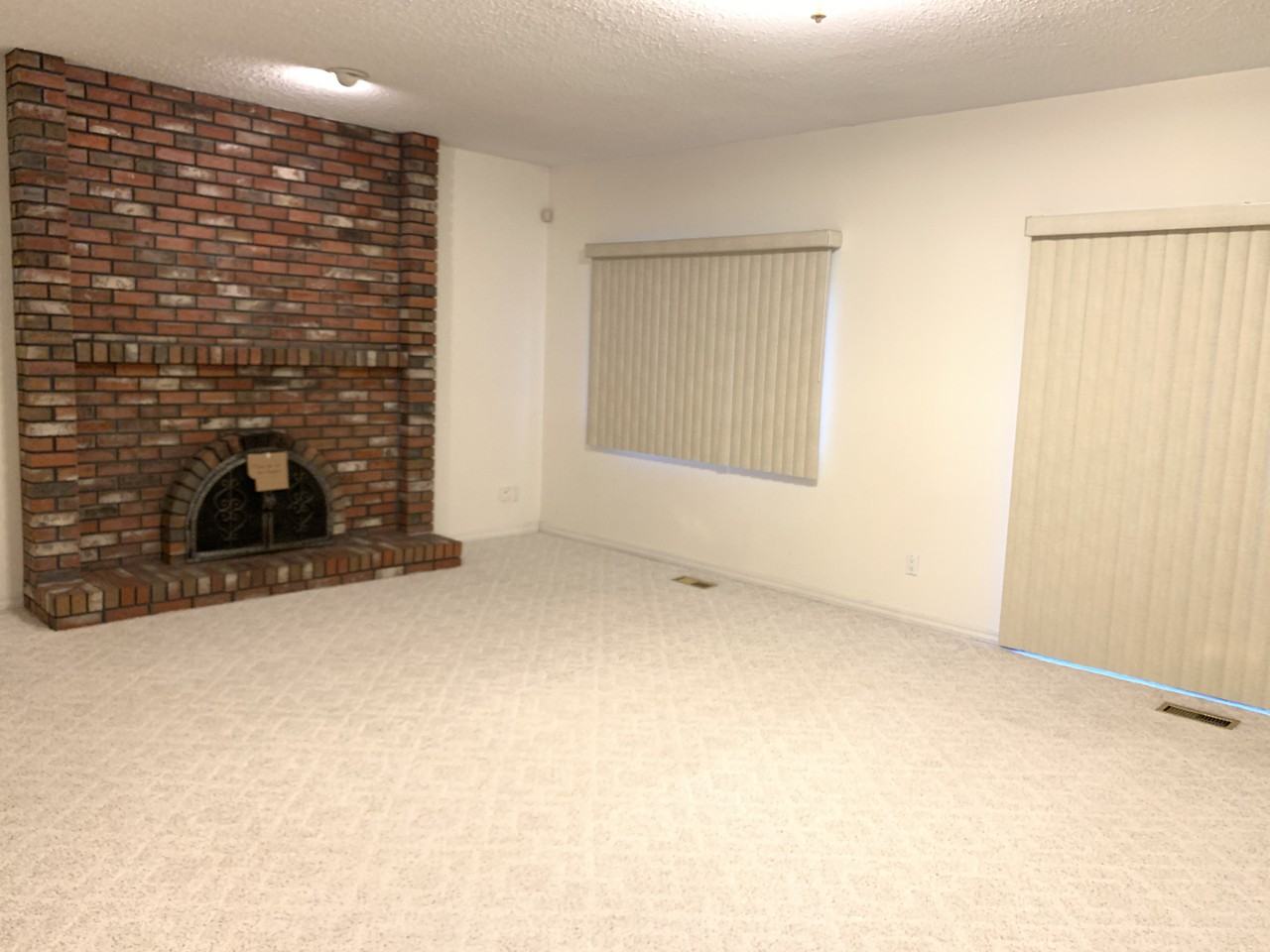 2570 Ellerslie Avenue - Photo 7 of 20