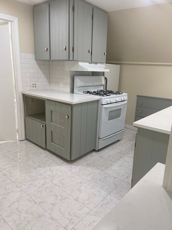 10 N Main St #3 - Photo 2 of 24