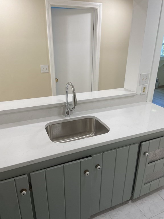 10 N Main St #3 - Photo 3 of 24