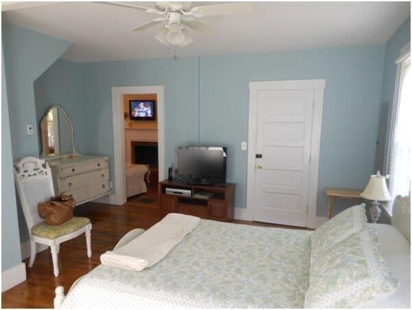 47 Pine Hill Rd S - Photo 2 of 5