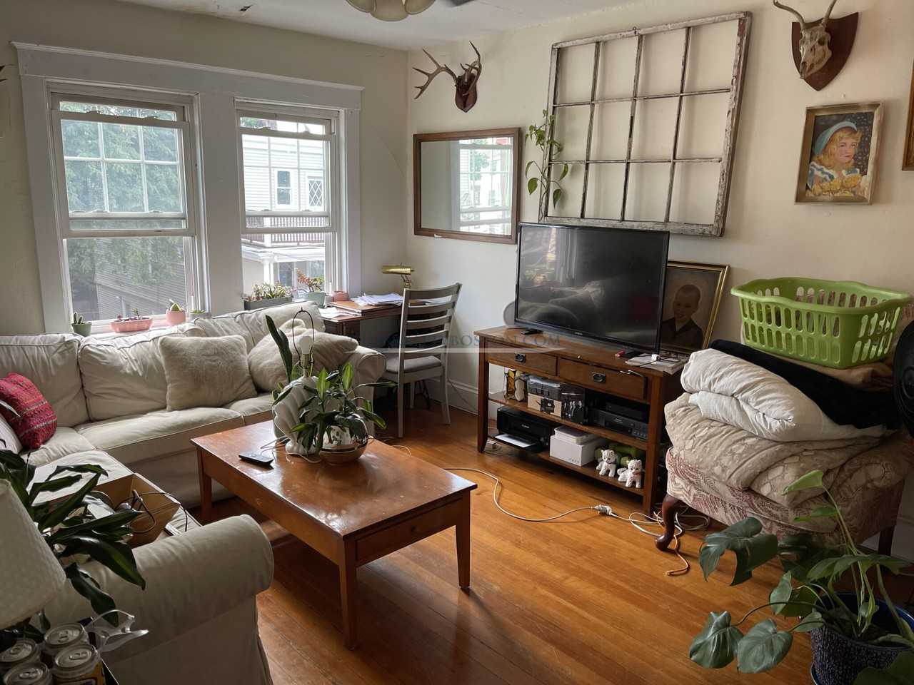 56 Montfern Ave #3 - Photo 3 of 21
