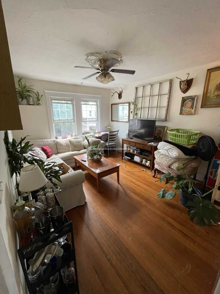 56 Montfern Ave #3 - Photo 4 of 21