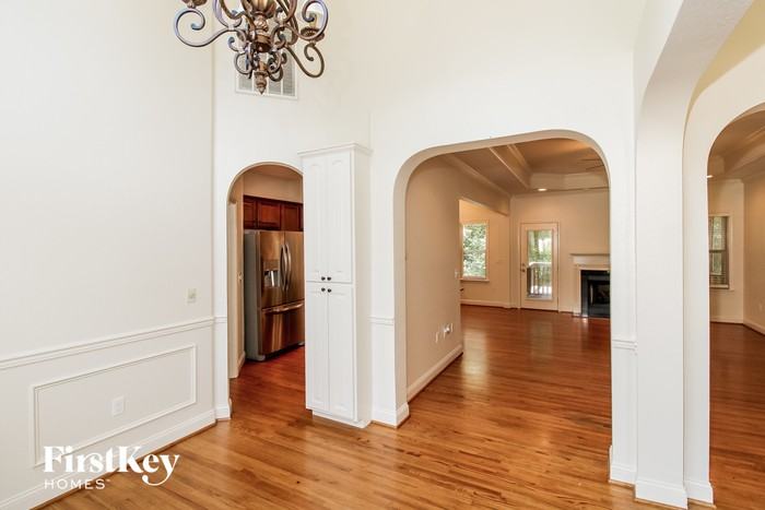 136 Lime Creek Ln - Photo 3 of 15