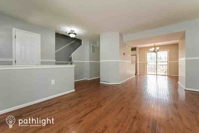 3205 W Glenreed Ct - Photo 3 of 16