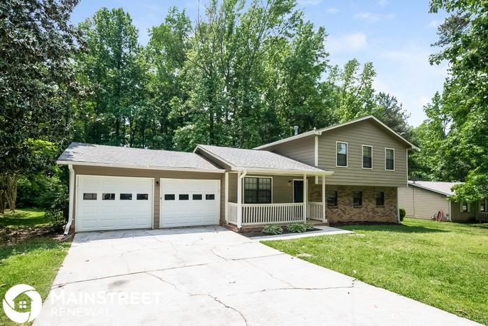 9570 Briar Creek Ln - Photo 2 of 15