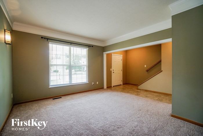 6268 Upper Albany Ct - Photo 2 of 15