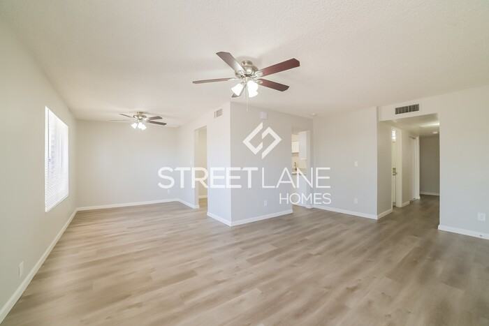 2361 W Waltann Ln - Photo 2 of 15