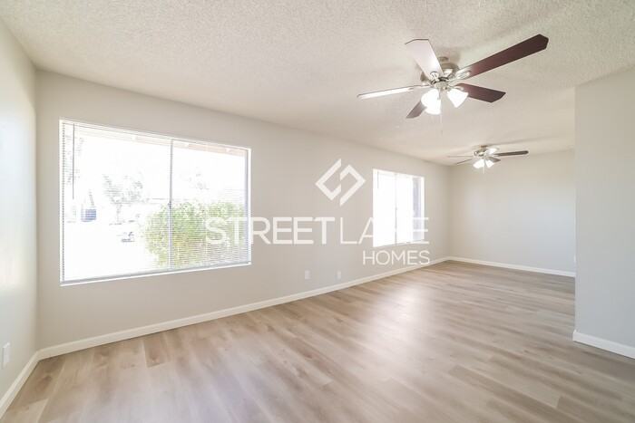 2361 W Waltann Ln - Photo 3 of 15