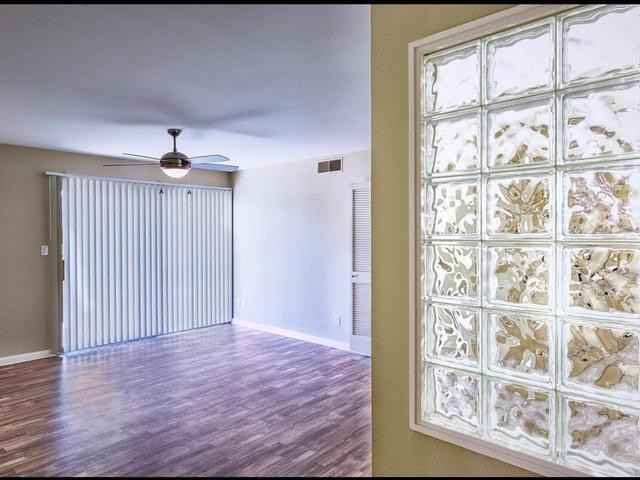 8310 W McDonald Dr - Photo 5 of 46