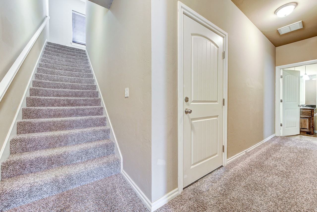 2113 Houston Ave #1 - Photo 4 of 18