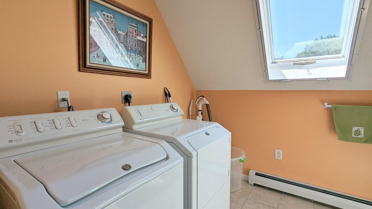 25 Alpine Cir #B - Photo 4 of 31