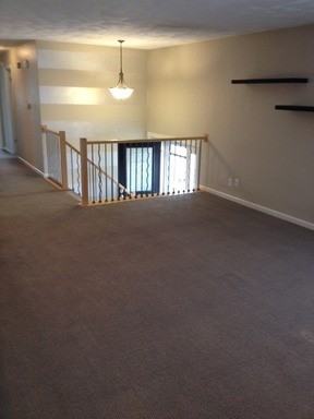 114 Beloit Rd - Photo 2 of 16