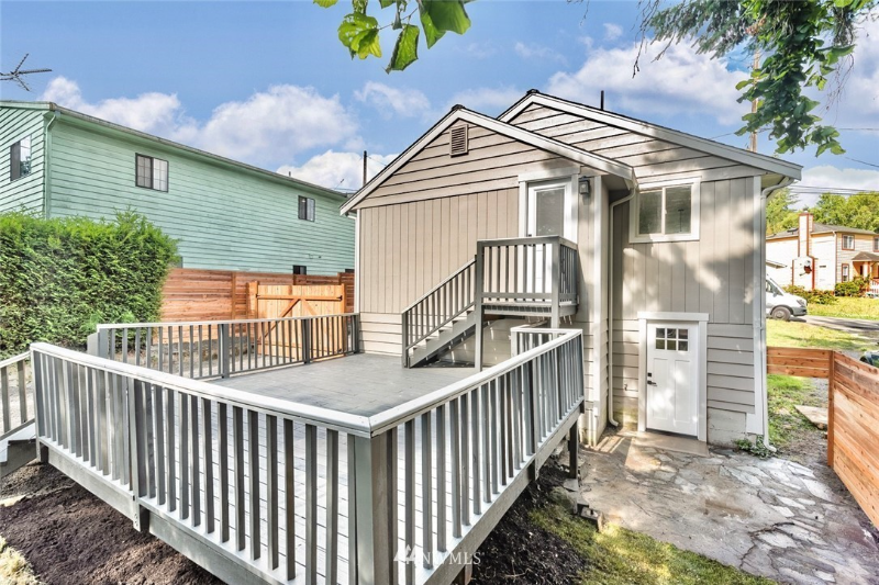 13436 48th Pl S - Photo 2 of 35