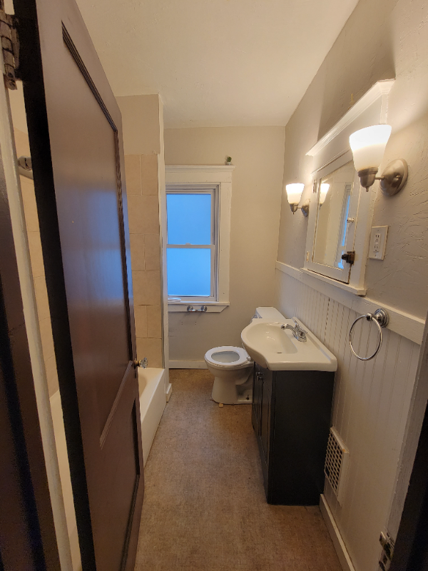 126 Chadduck Ave #1 - Photo 3 of 7
