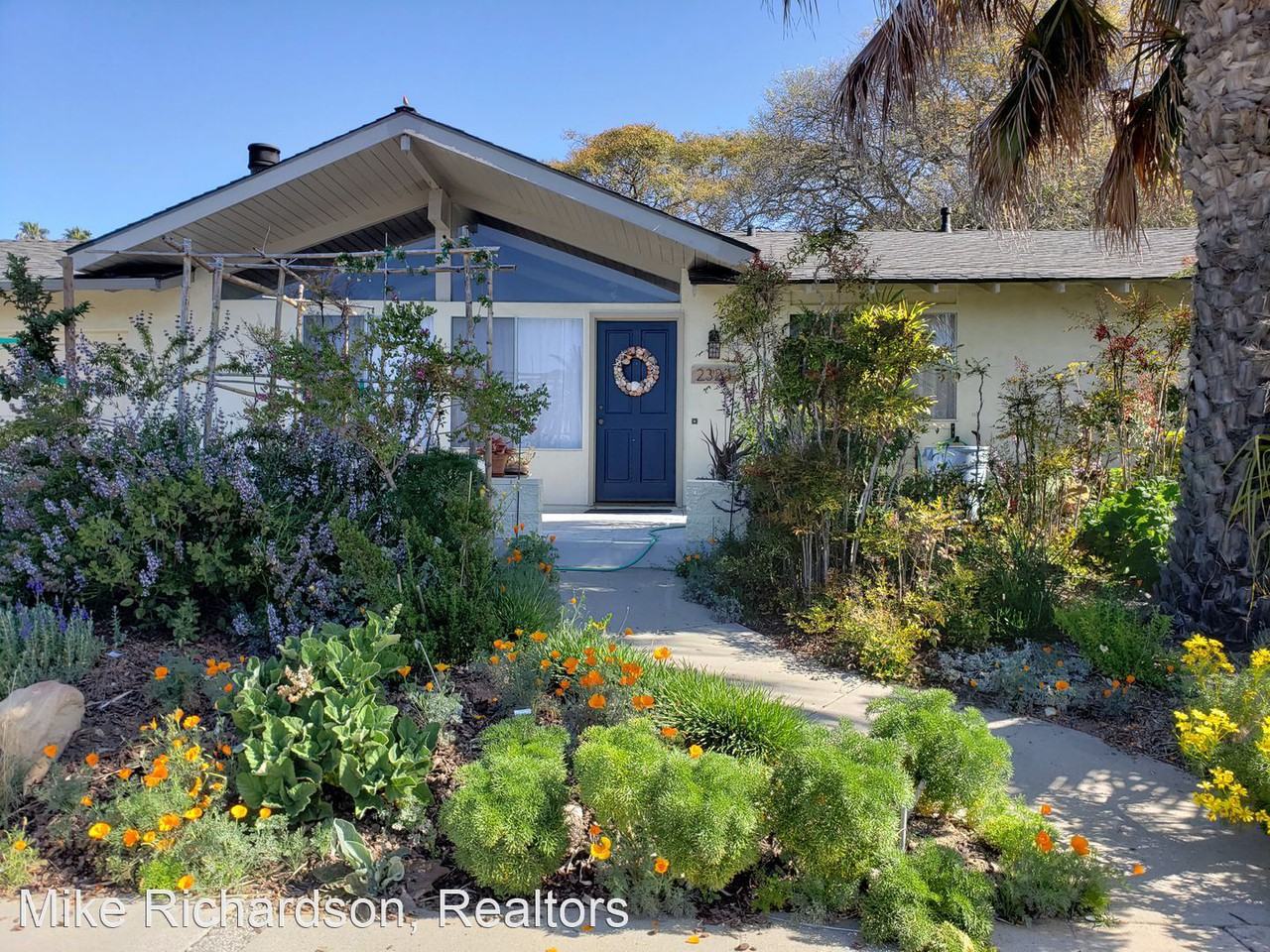 2323 Red Rose Way - Photo 2 of 23