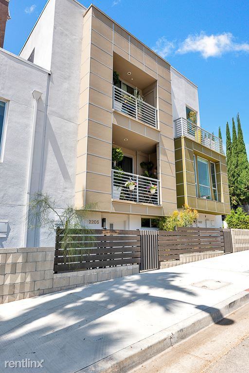 2205 Edendale Ln - Photo 2 of 42