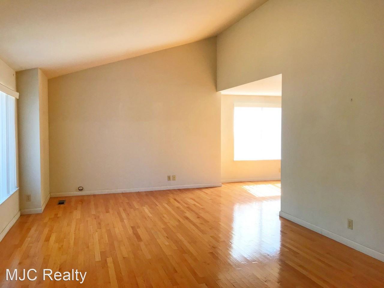 6372 Slida Dr - Photo 3 of 25