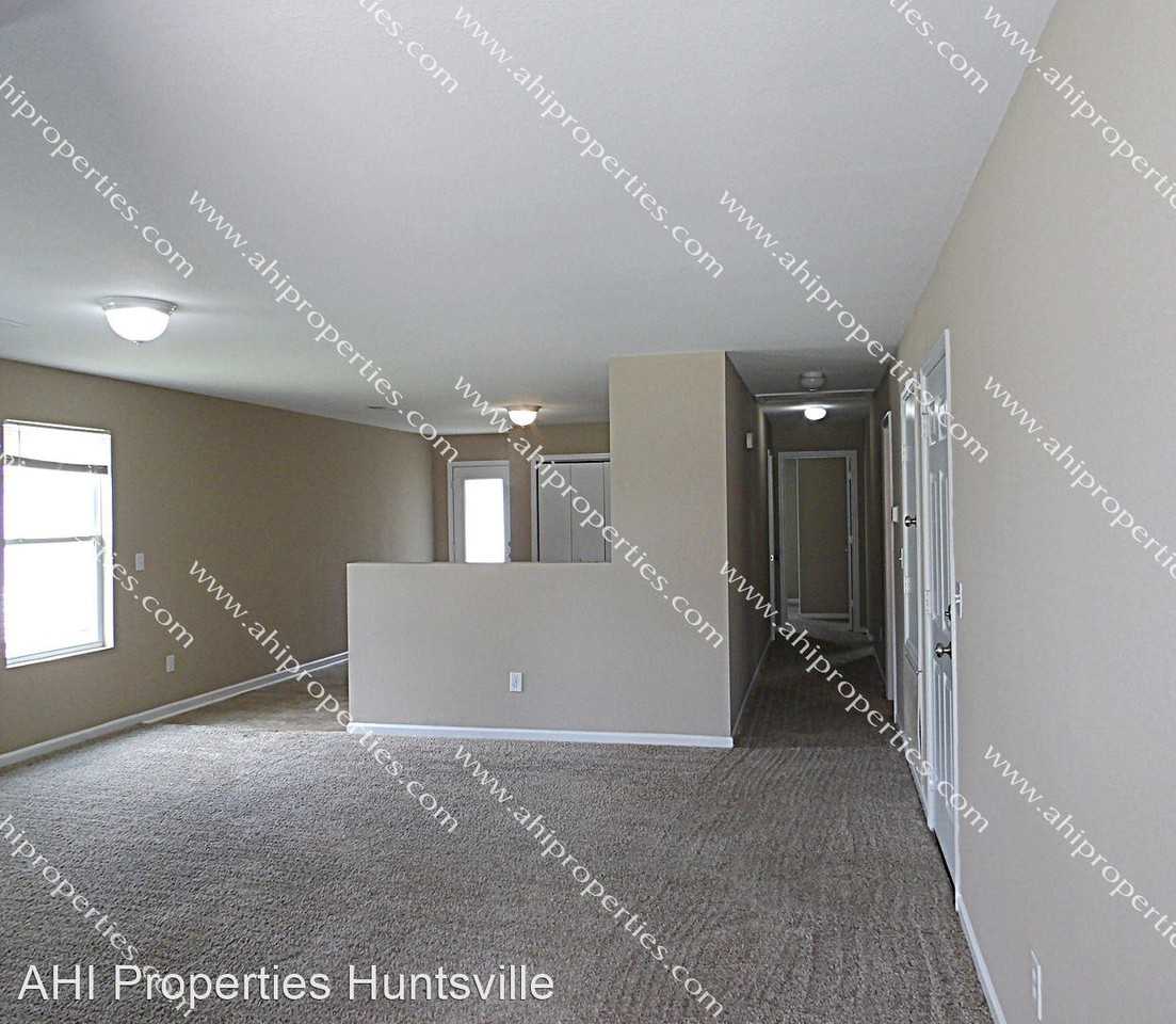 226 Valleyside Dr Ne - Photo 3 of 16