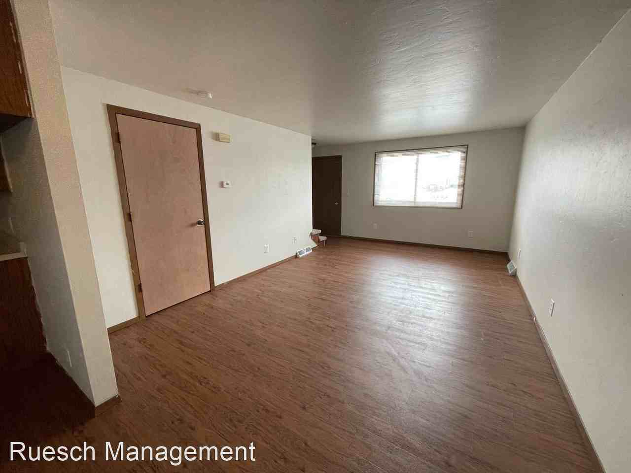 1162 Scheuring Rd - Photo 2 of 9