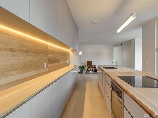 4727 Avenue Palm - Photo 3 of 21