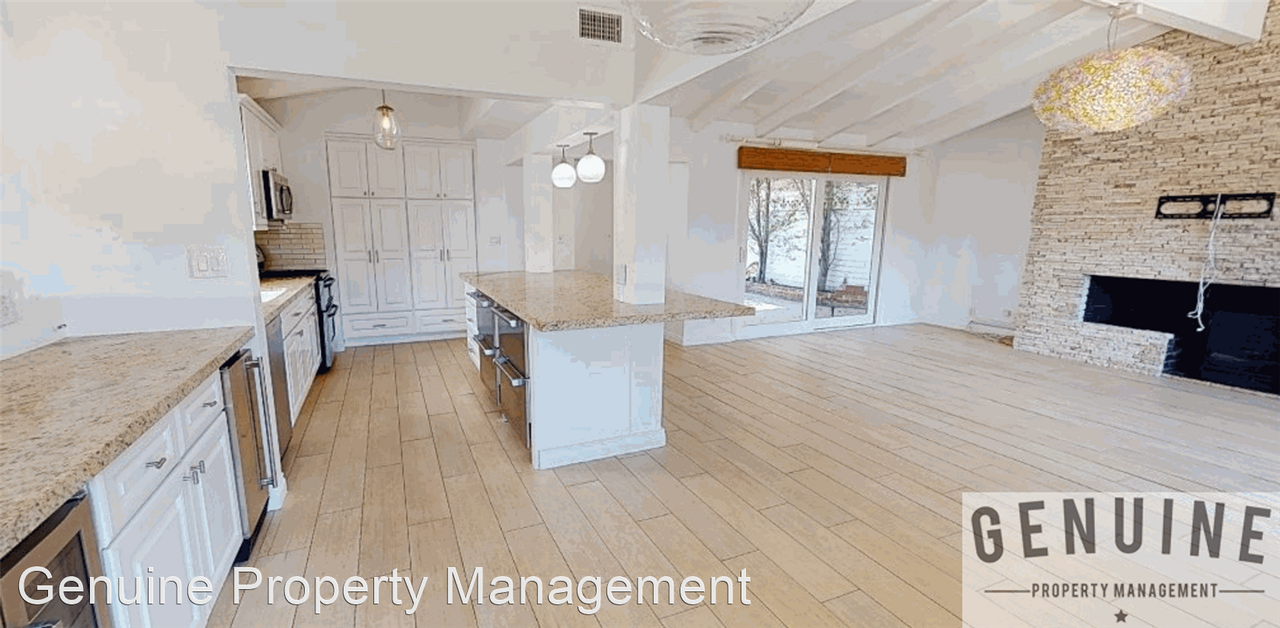 204 Via Orvieto - Photo 3 of 25