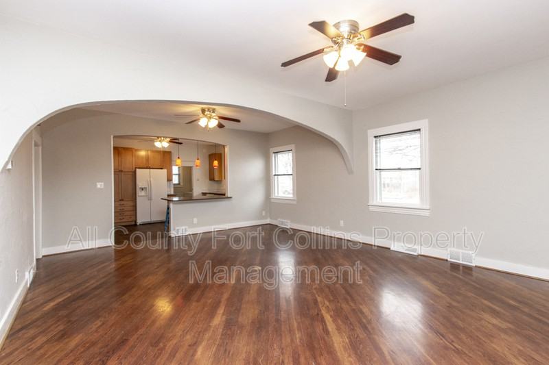 200 Elm St - Photo 4 of 19