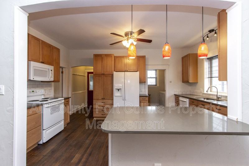 200 Elm St - Photo 6 of 19