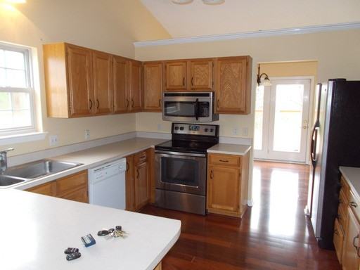 155 St Andrews Way - Photo 2 of 13