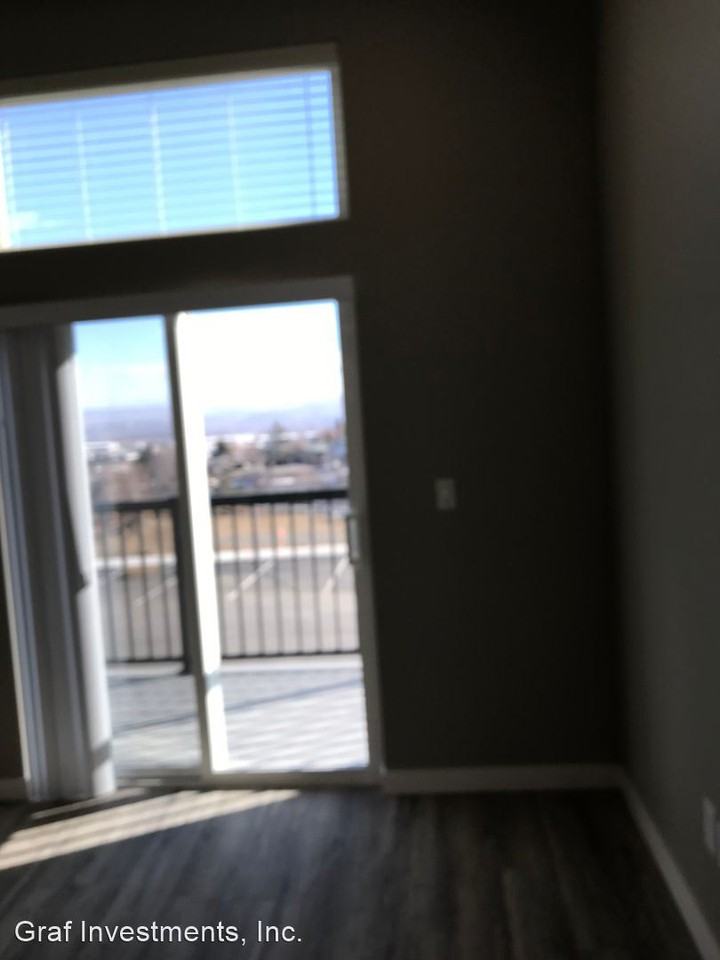 200 Canyon Parkway - Photo 2 of 13