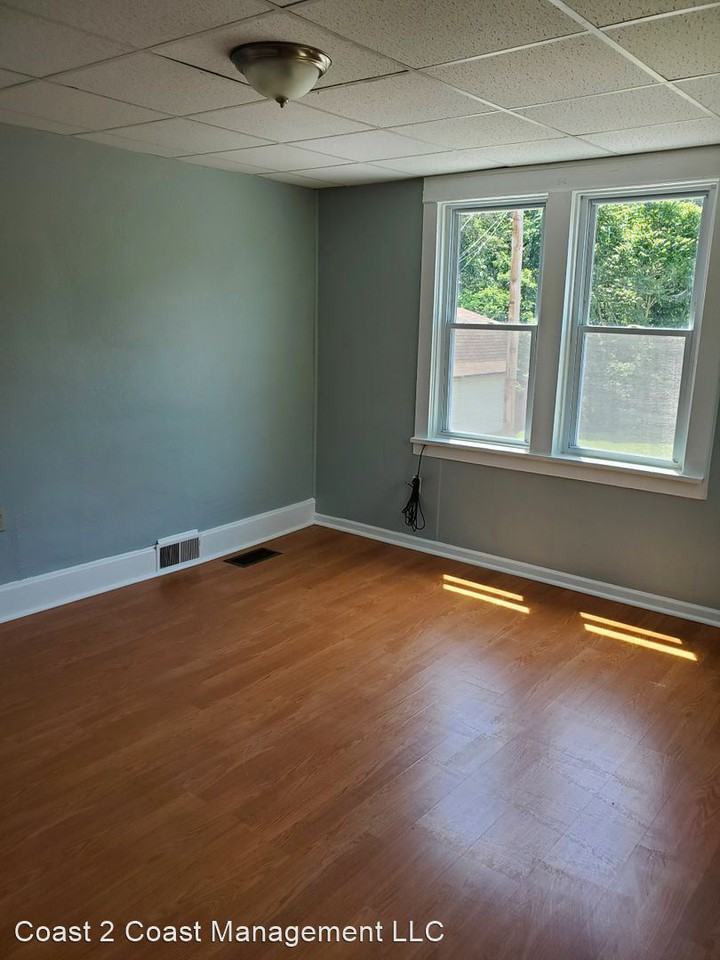 1173  S. Second Street - Photo 2 of 11