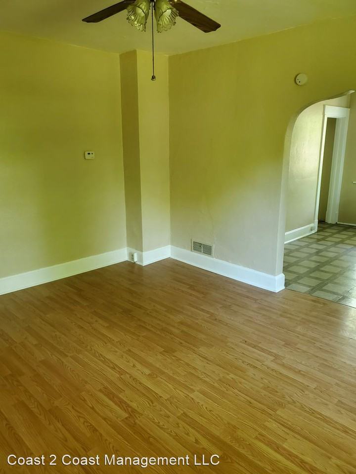 1173  S. Second Street - Photo 3 of 11