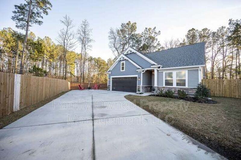 225 Whirlaway Dr - Photo 2 of 30