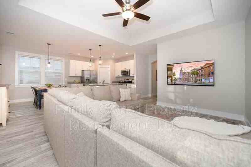 225 Whirlaway Dr - Photo 6 of 30