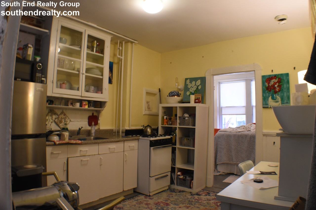 74 Myrtle St #1 - Photo 5 of 14