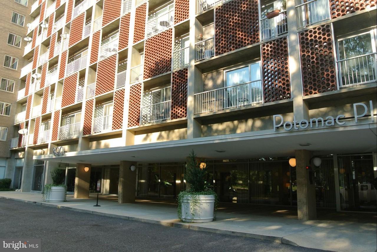 350 G St Sw - Photo 2 of 25