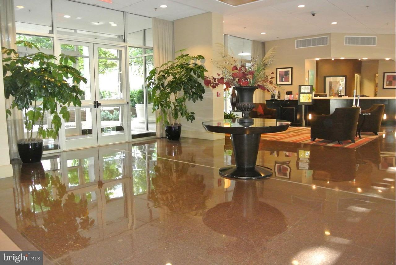 350 G St Sw - Photo 3 of 25