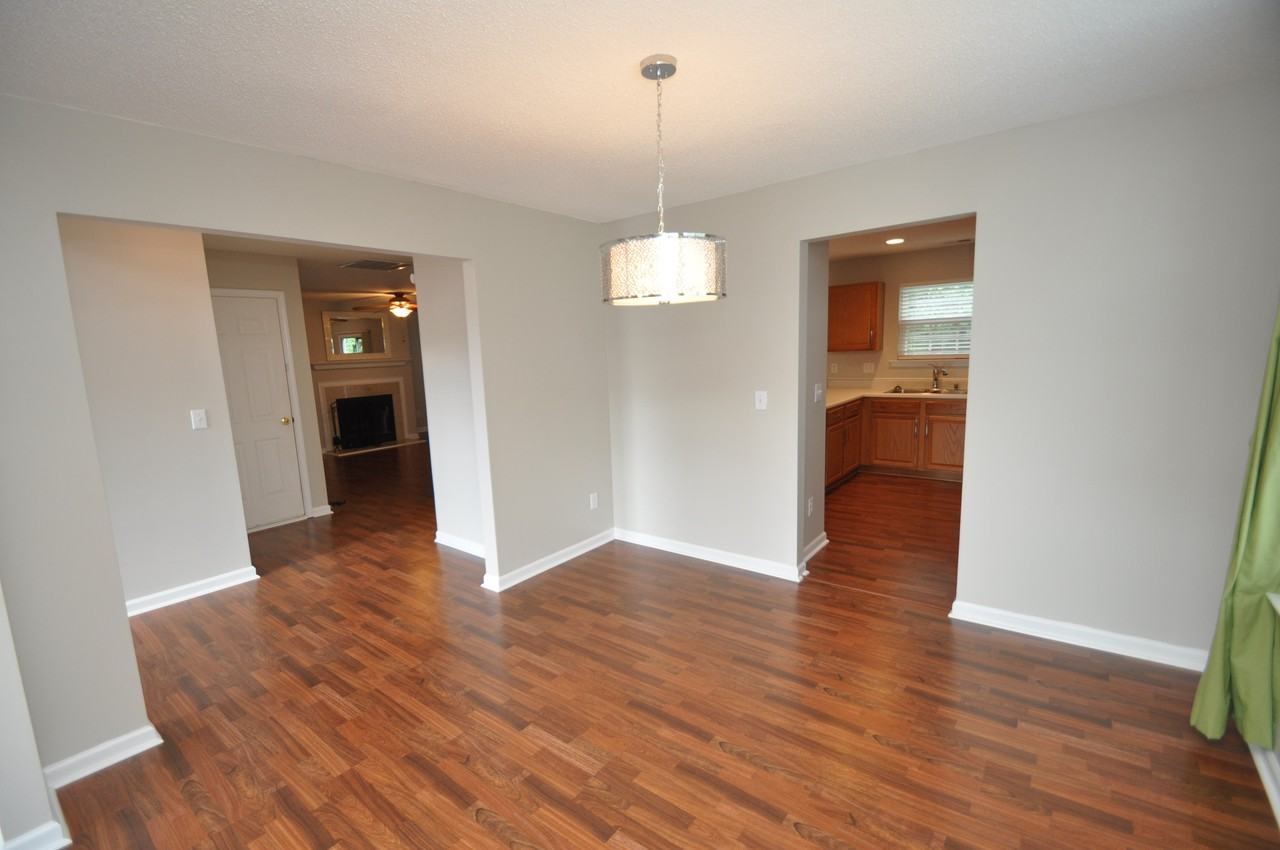 117 Tiverton Woods Dr - Photo 3 of 21