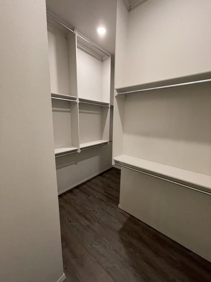 11919 N 131St East Ave - Photo 2 of 3