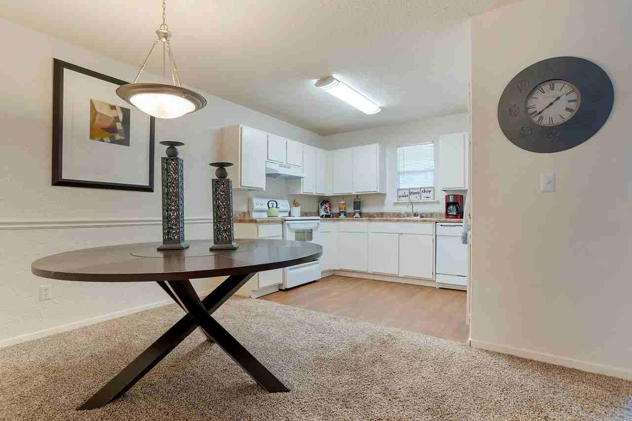 Lakeshore Landing Apartments - Photo 3 of 32