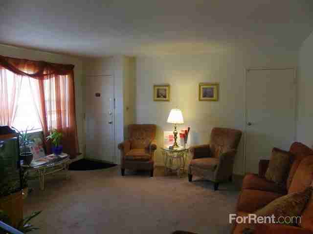 Skytop Gardens - Photo 3 of 17