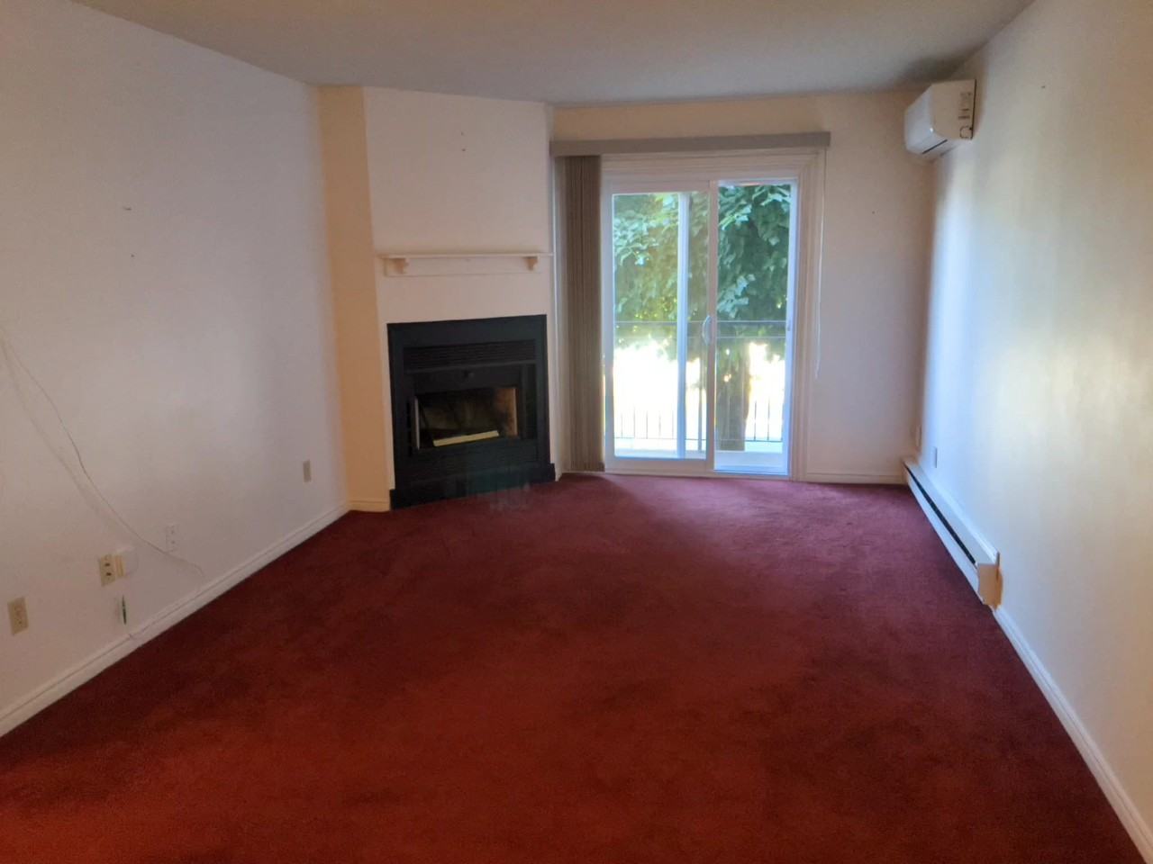 221 North Park Street #2nd Floor - Photo 2 of 19