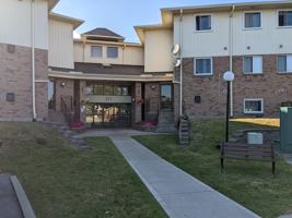 featured image of 221 North Park Street